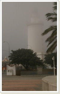 nicht zu sehen - Der Leuchtturm von Malaga nicht zu sehen - Der Leuchtturm von Malaga